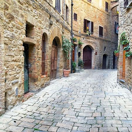 Il Chiostro Appartamenti & Suites スヴェレート エクステリア 写真