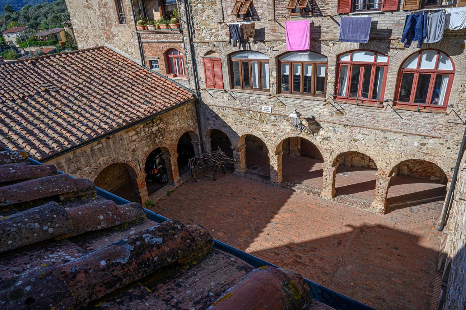 Il Chiostro Appartamenti & Suites スヴェレート エクステリア 写真
